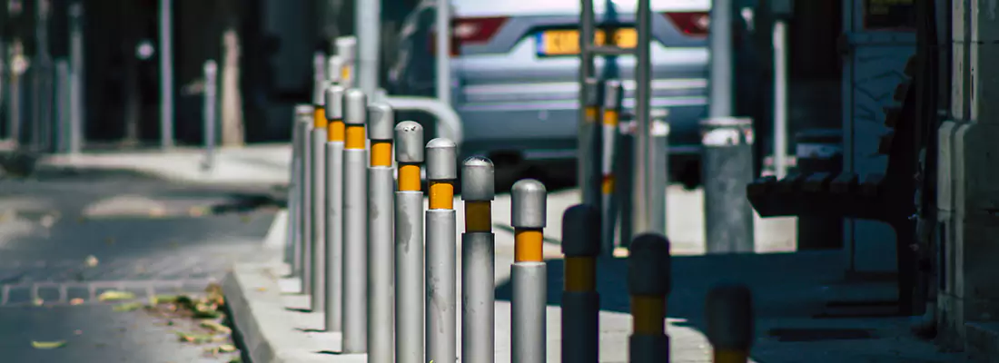 Safe and Convenient Retractable Barrier Column Systems for Properties in Winter Springs, FL